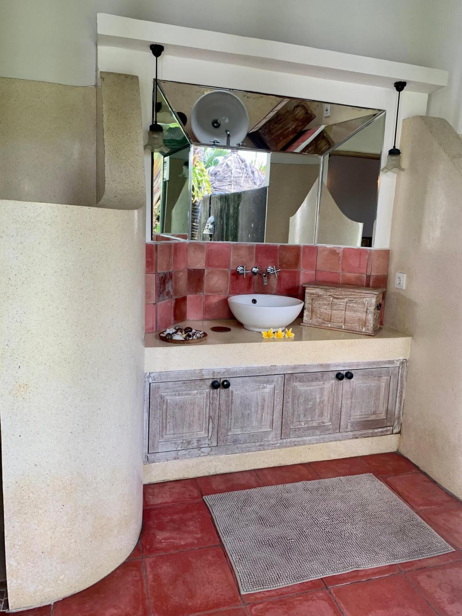 Unique 3Br Villa With Pool 5 Minute Walk To The Pererenan Beach Canggu Kültér fotó